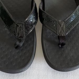 Vionic black Sequin Flip Flops